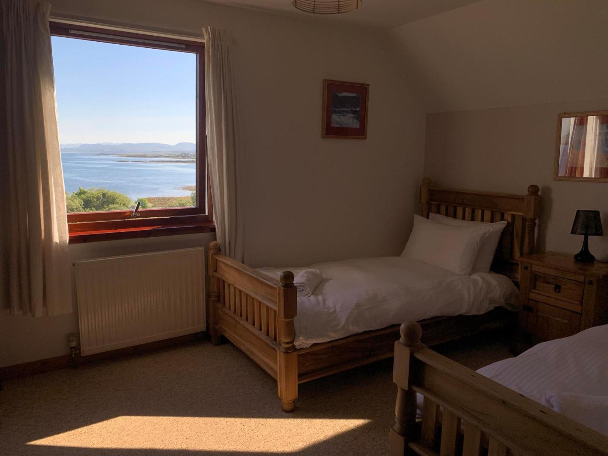 Skye Basecamp Hostel, Broadford Bay, Isle Of Skye Exteriér fotografie