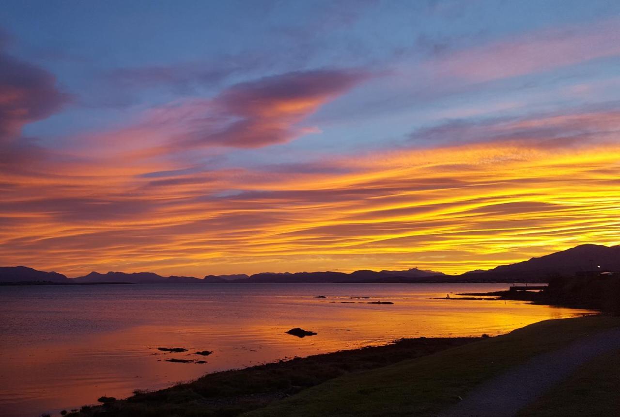Skye Basecamp Hostel, Broadford Bay, Isle Of Skye Exteriér fotografie